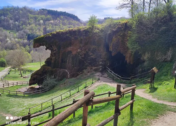 D'aiano Frühstückspension Castel dʼAiano